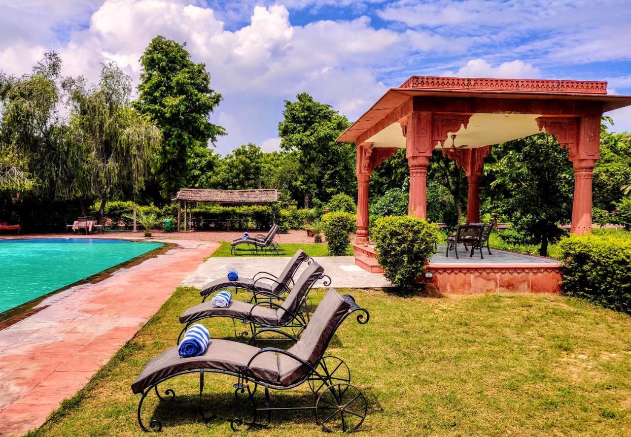 Umaid Palace - A Lakeside Heritage Palace Resort Near Jaipur Close To Bhangarh & Chand Baori Stepwell Abhaneri Dubbī 外观 照片