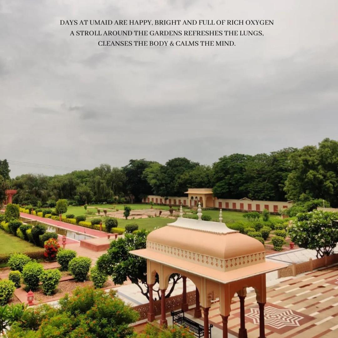 Umaid Palace - A Lakeside Heritage Palace Resort Near Jaipur Close To Bhangarh & Chand Baori Stepwell Abhaneri Dubbī 外观 照片